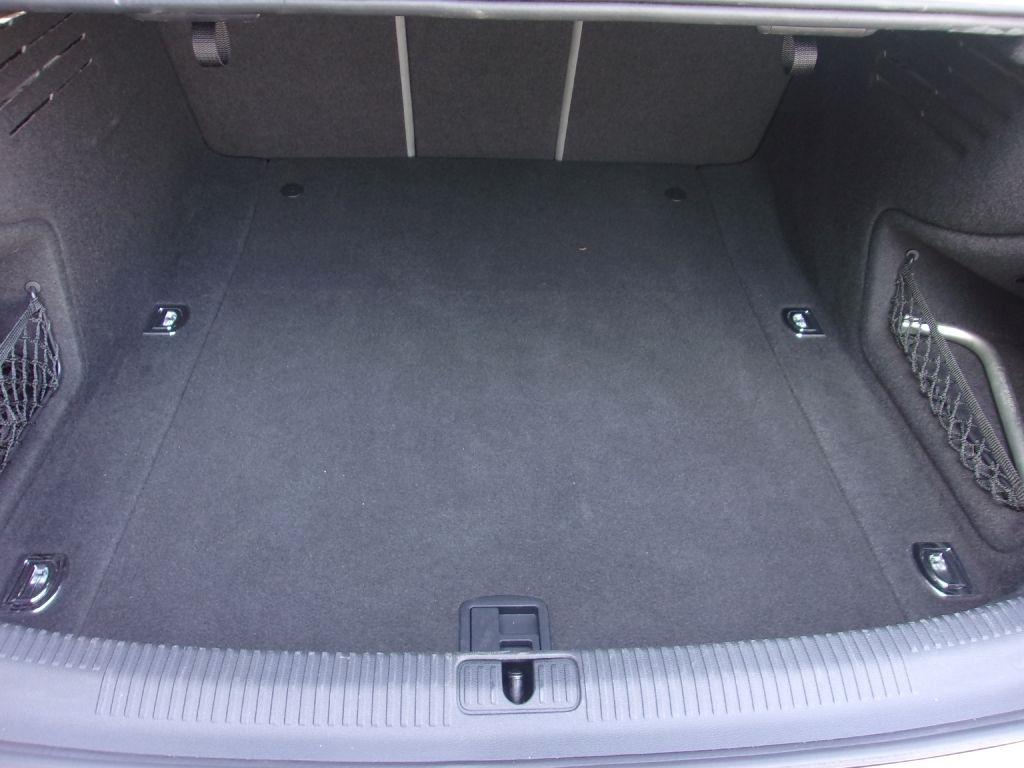 Audi A4 2.0T Premium quattro Sedan 2017