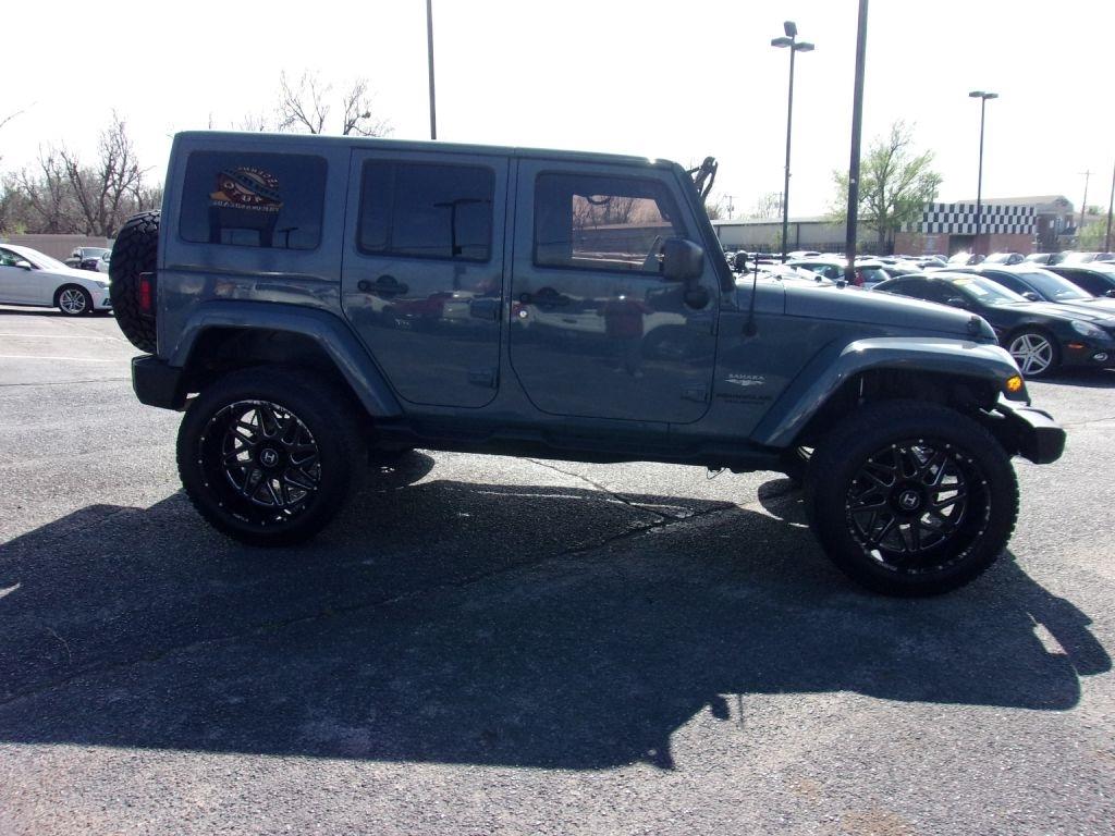 Jeep Wrangler Unlimited Sahara 4WD 2015