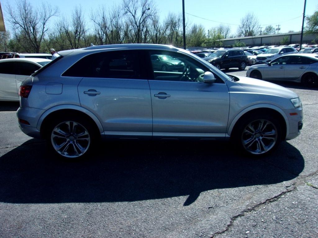 Audi Q3 2.0T quattro Premium Plus 2015