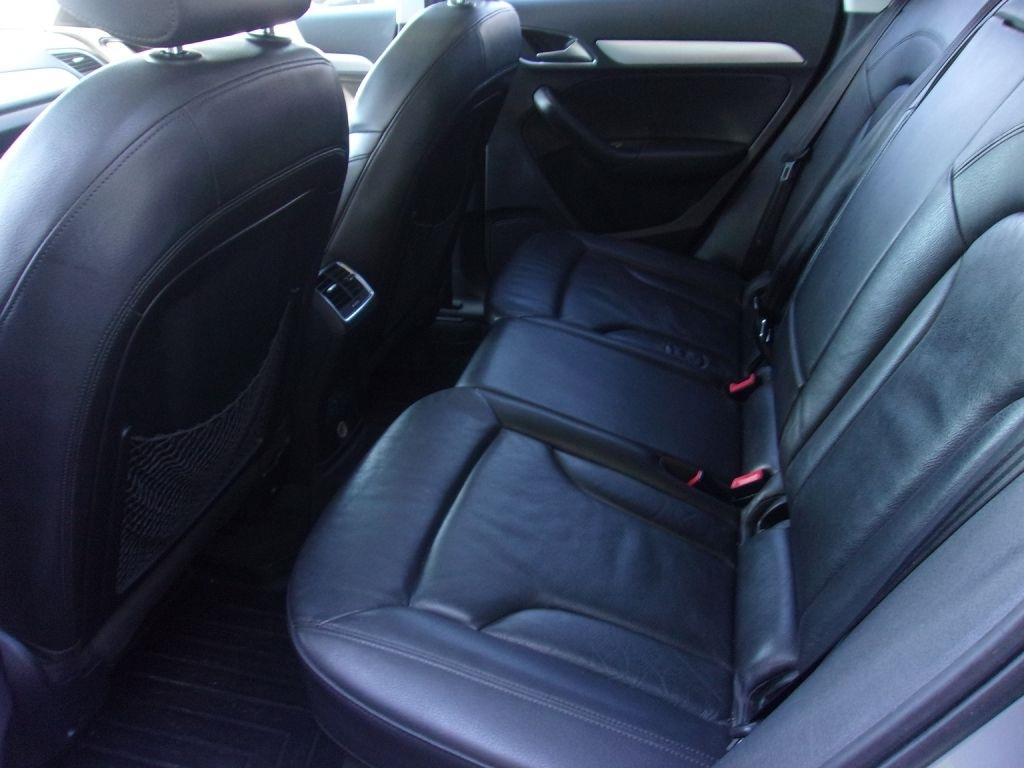 Audi Q3 2.0T quattro Premium Plus 2015