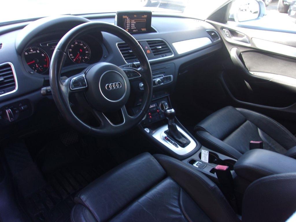 Audi Q3 2.0T quattro Premium Plus 2015