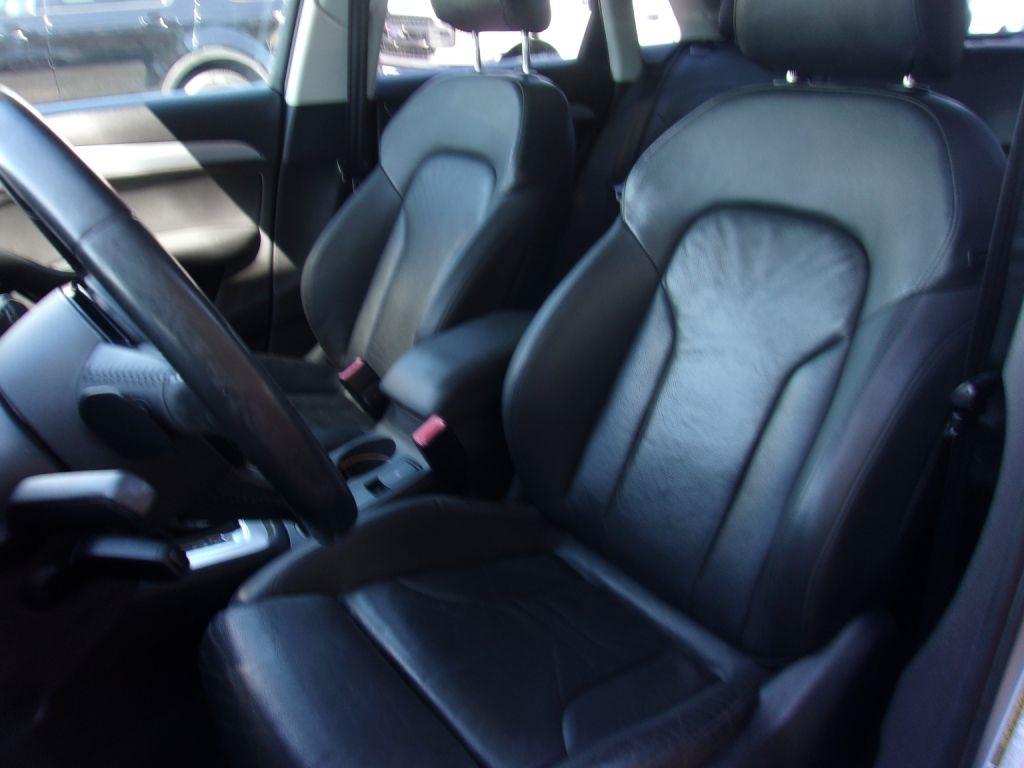 Audi Q3 2.0T quattro Premium Plus 2015