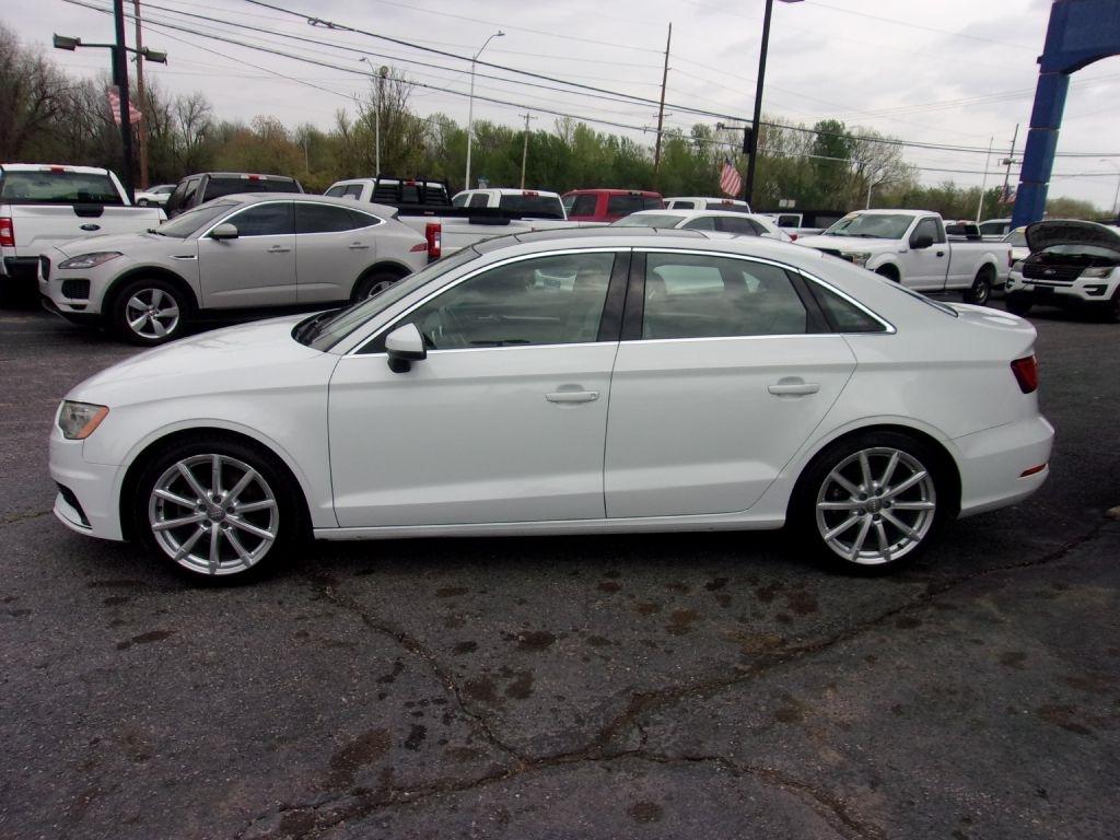 Audi A3 2.0T Premium Sedan quattro S tronic 2015