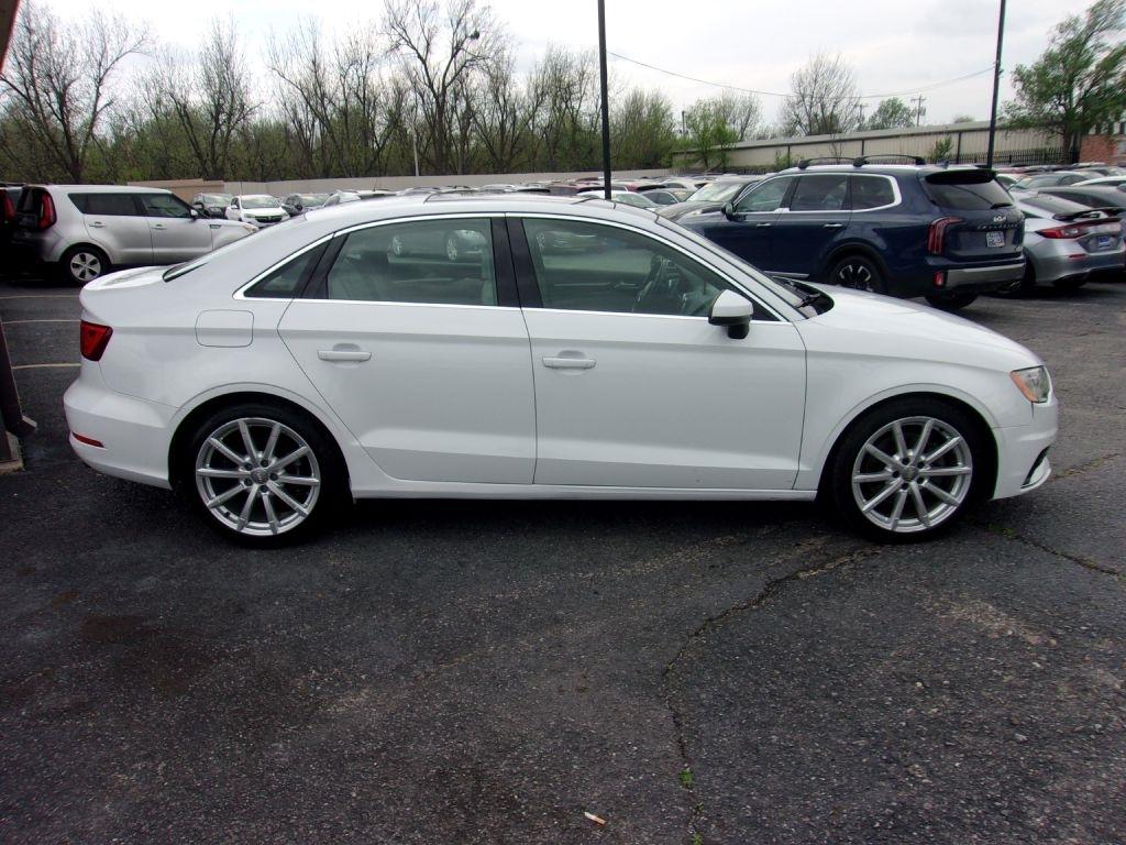 Audi A3 2.0T Premium Sedan quattro S tronic 2015