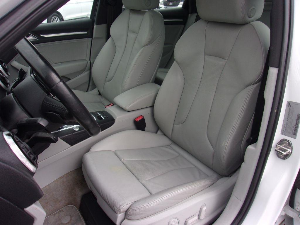 Audi A3 2.0T Premium Sedan quattro S tronic 2015