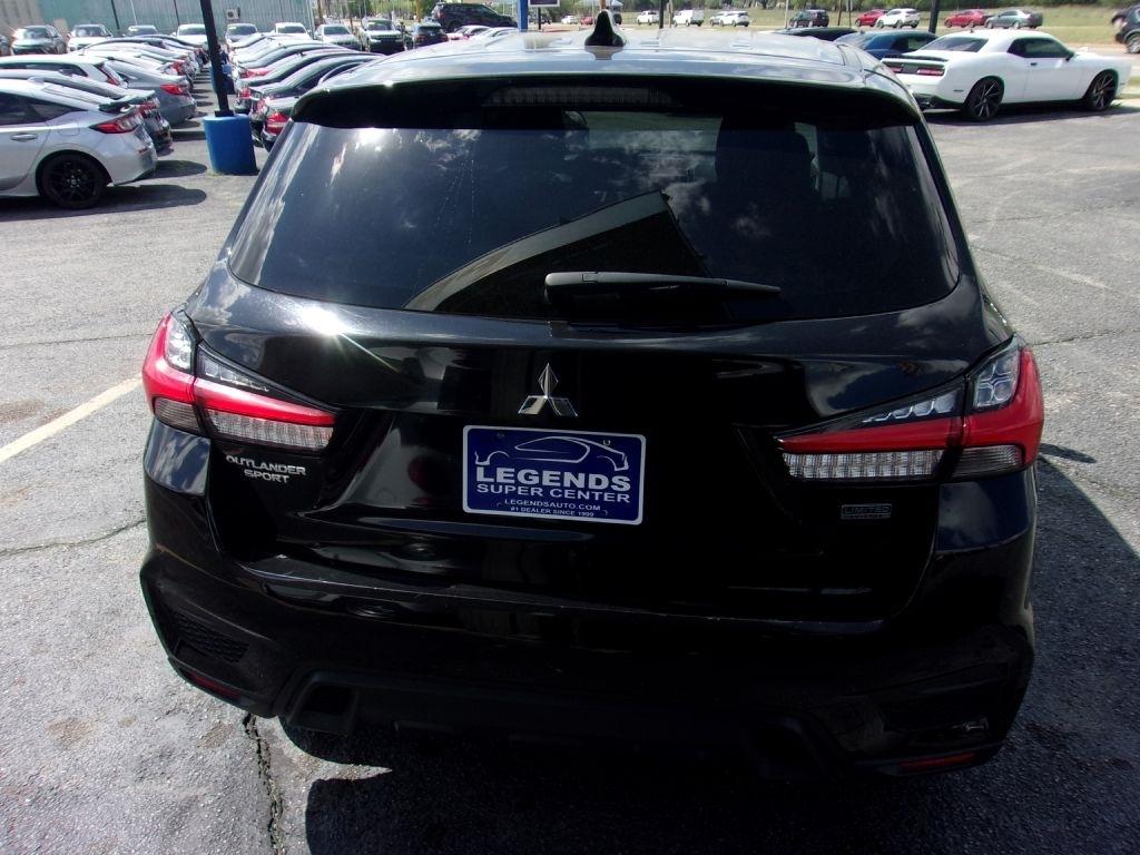 Mitsubishi Outlander Sport 2.0 ES CVT 2022