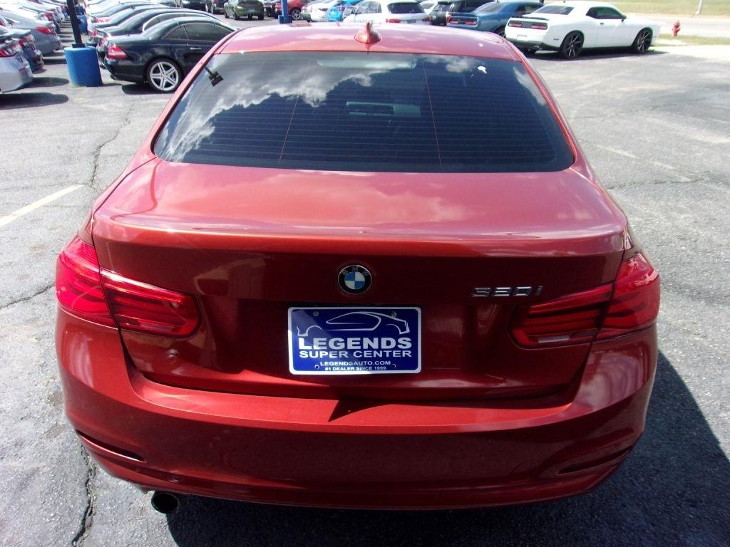 BMW 3-Series 320i Sedan 2018