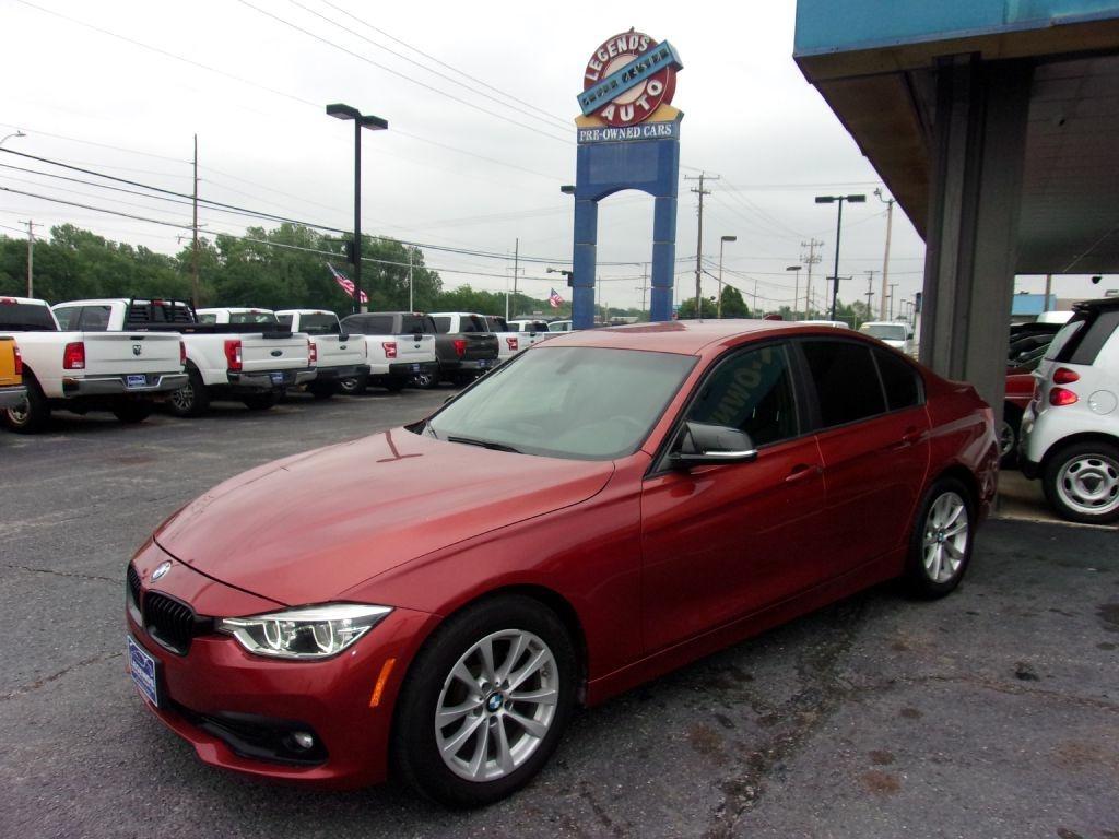2018 BMW 3-Series 320i Sedan