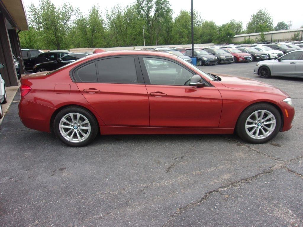 BMW 3-Series 320i Sedan 2018