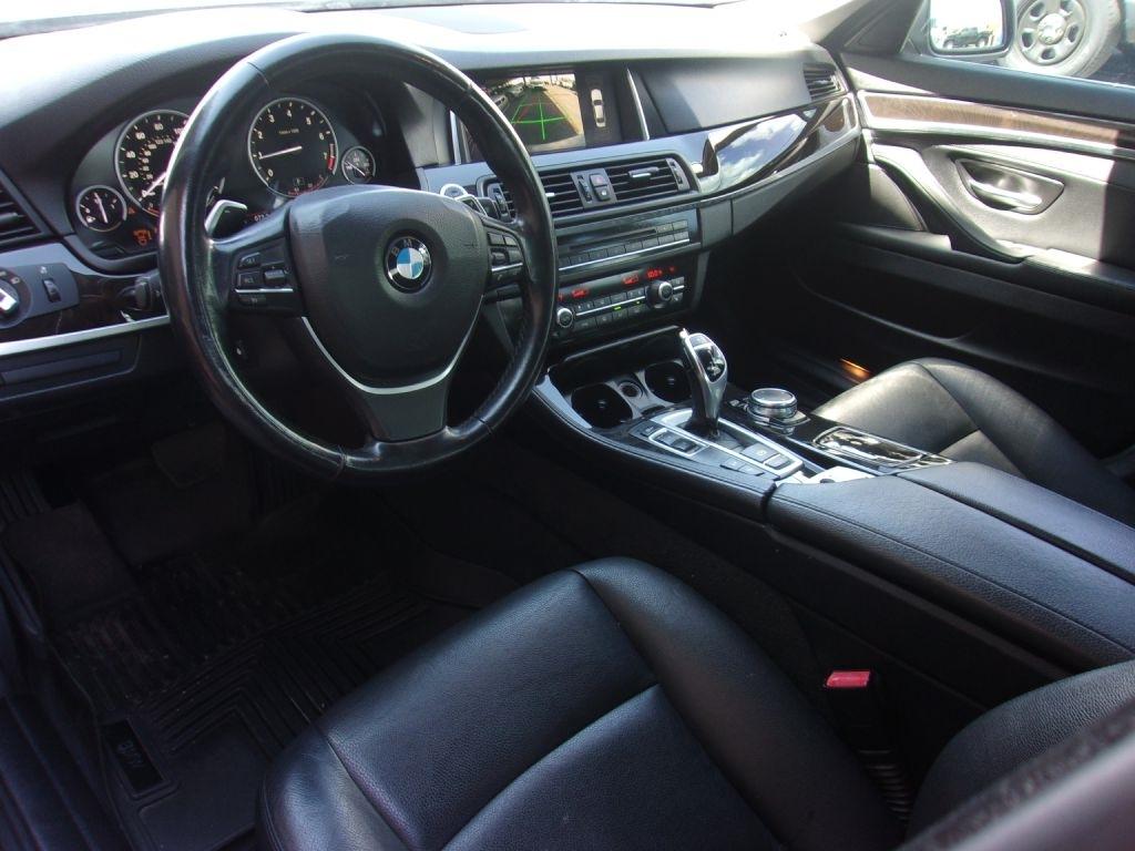 BMW 5-Series 528i xDrive 2016