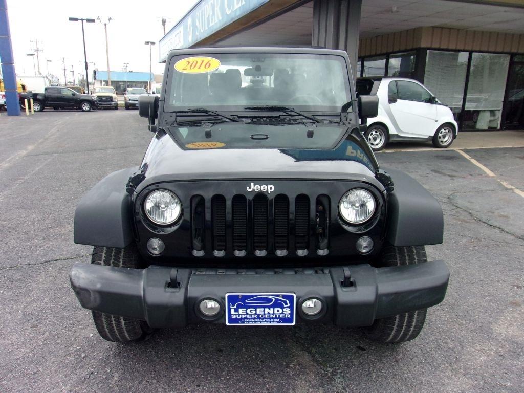 Jeep Wrangler Sport 4WD 2016