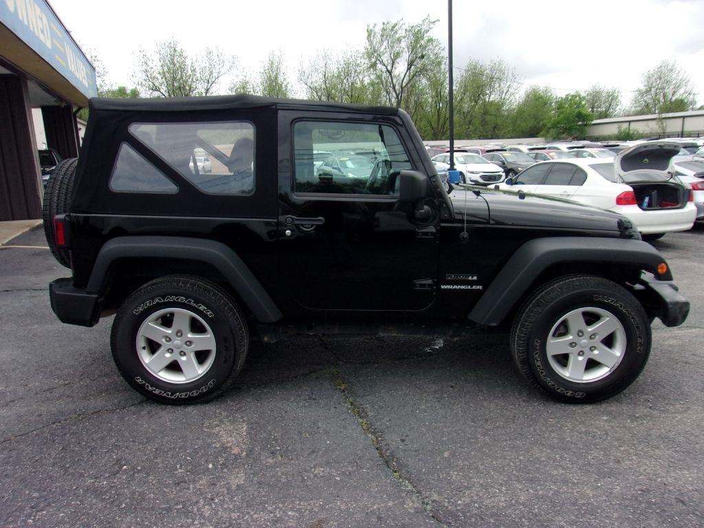 Jeep Wrangler Sport 4WD 2016