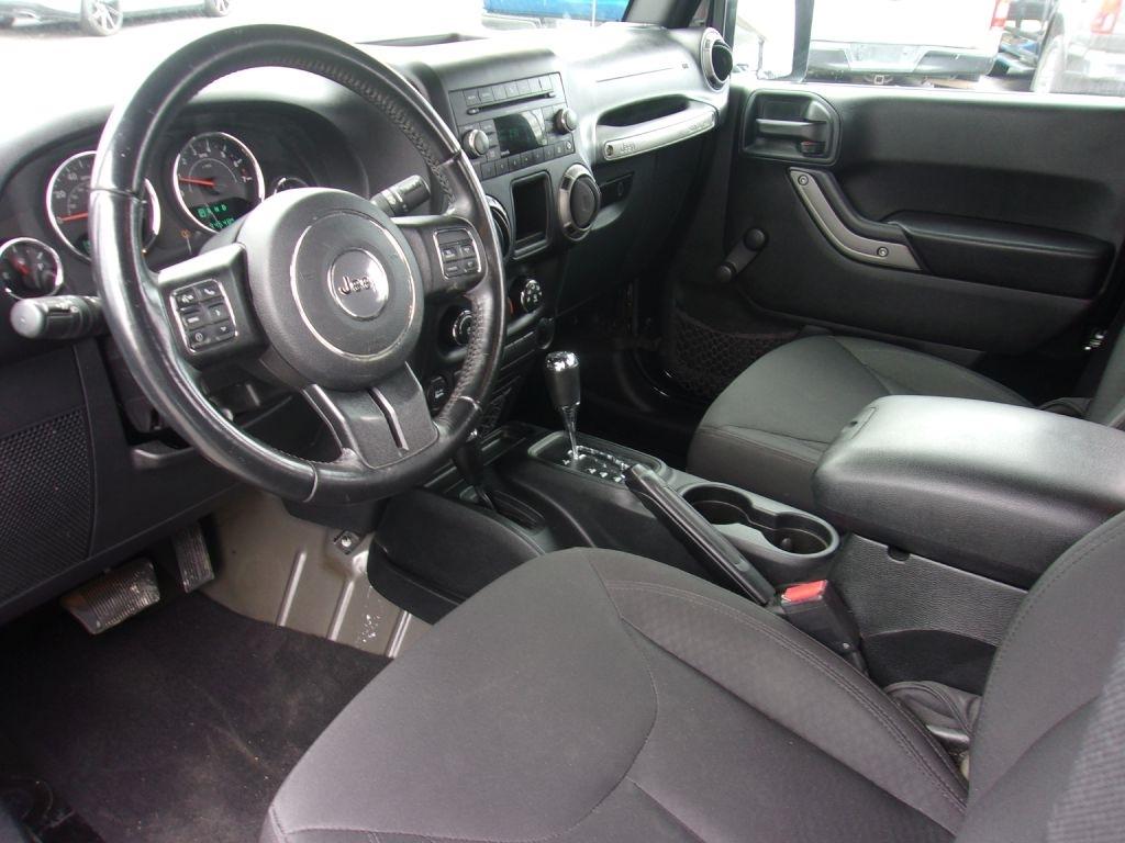 Jeep Wrangler Sport 4WD 2016