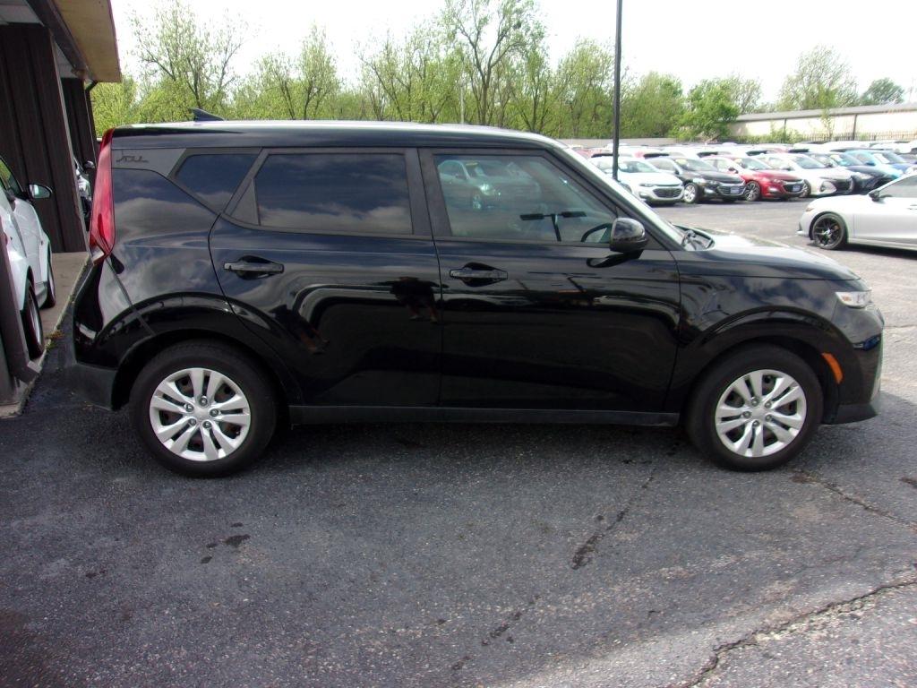 Kia Soul LX CVT 2021
