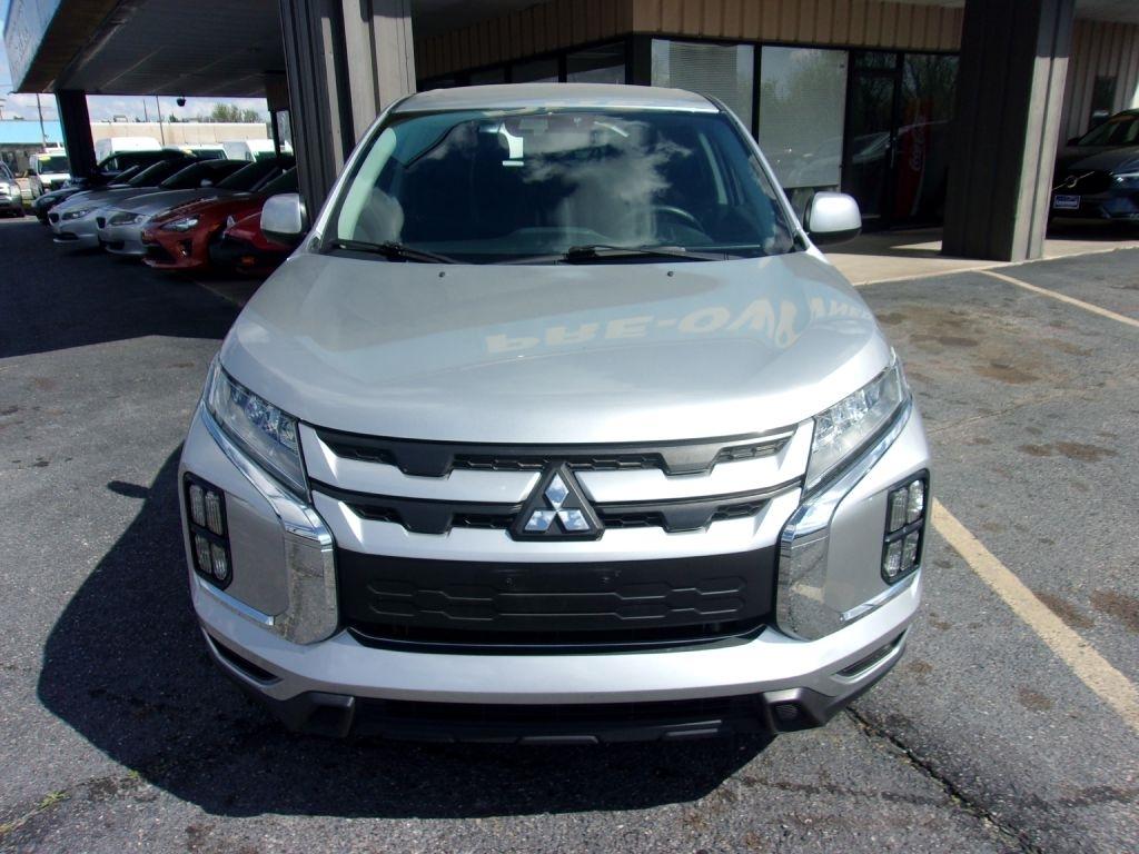 Mitsubishi Outlander Sport 2.0 ES CVT 2022