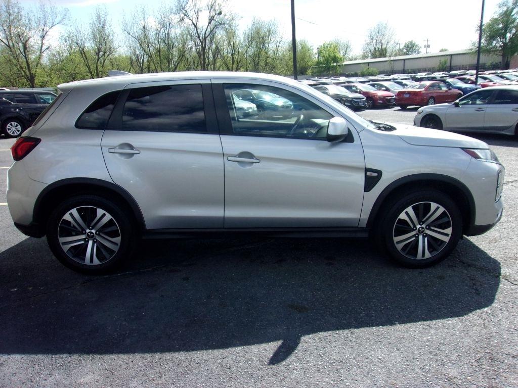 Mitsubishi Outlander Sport 2.0 ES CVT 2022