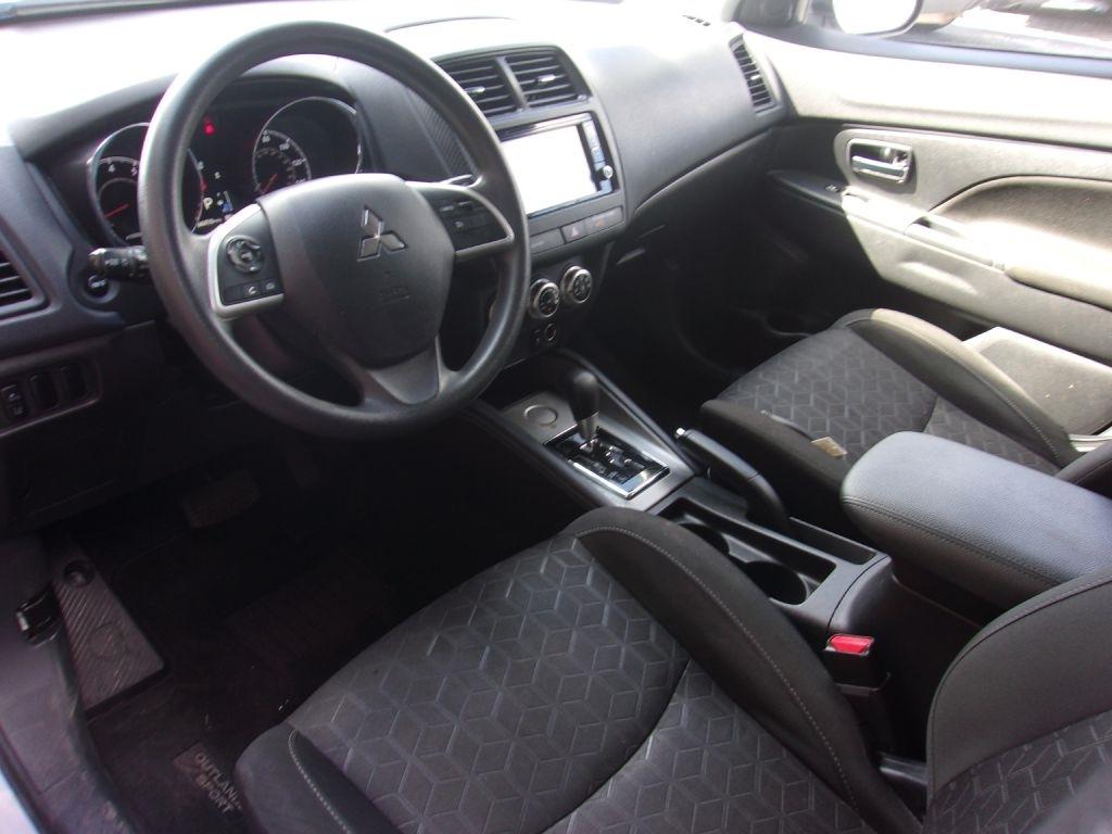 Mitsubishi Outlander Sport 2.0 ES CVT 2022