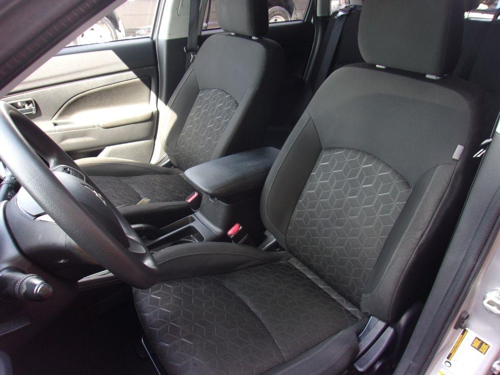 Mitsubishi Outlander Sport 2.0 ES CVT 2022