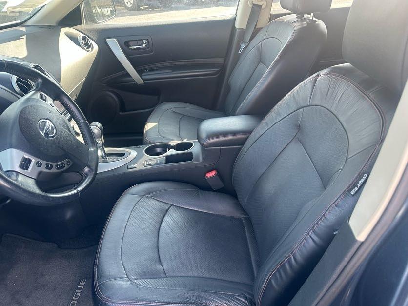 Nissan Rogue S AWD 2012