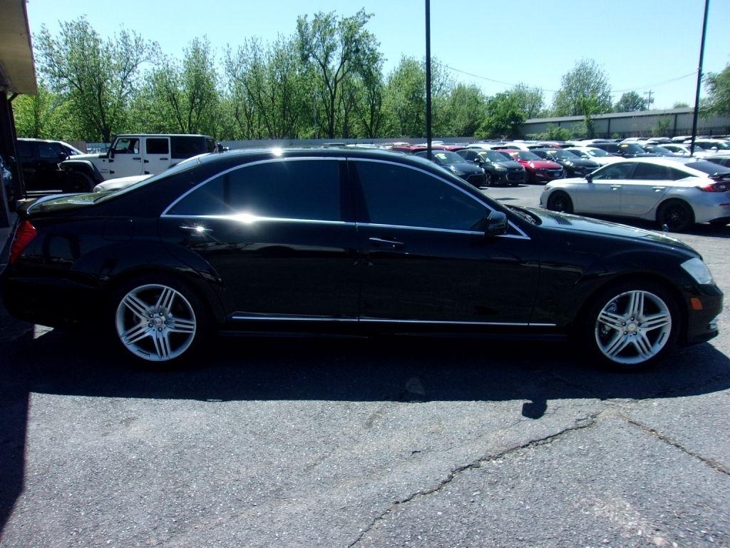 Mercedes-Benz S-Class S550 2013