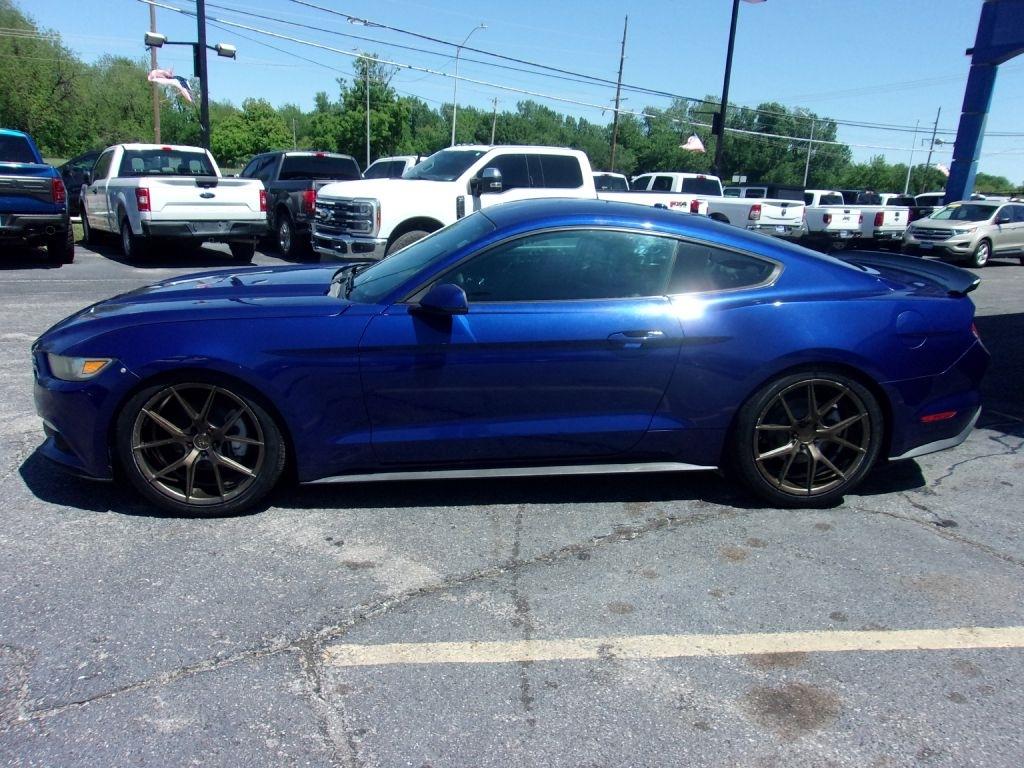 Ford Mustang EcoBoost Coupe 2015