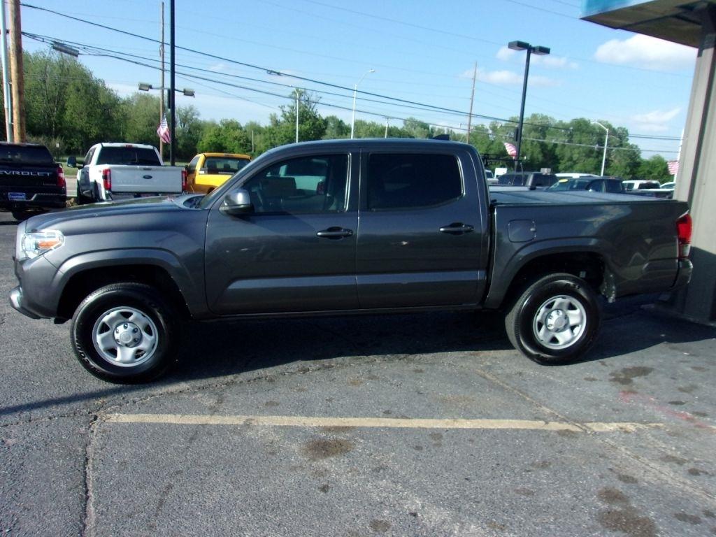 Toyota Tacoma SR5 Double Cab I4 2WD 2022