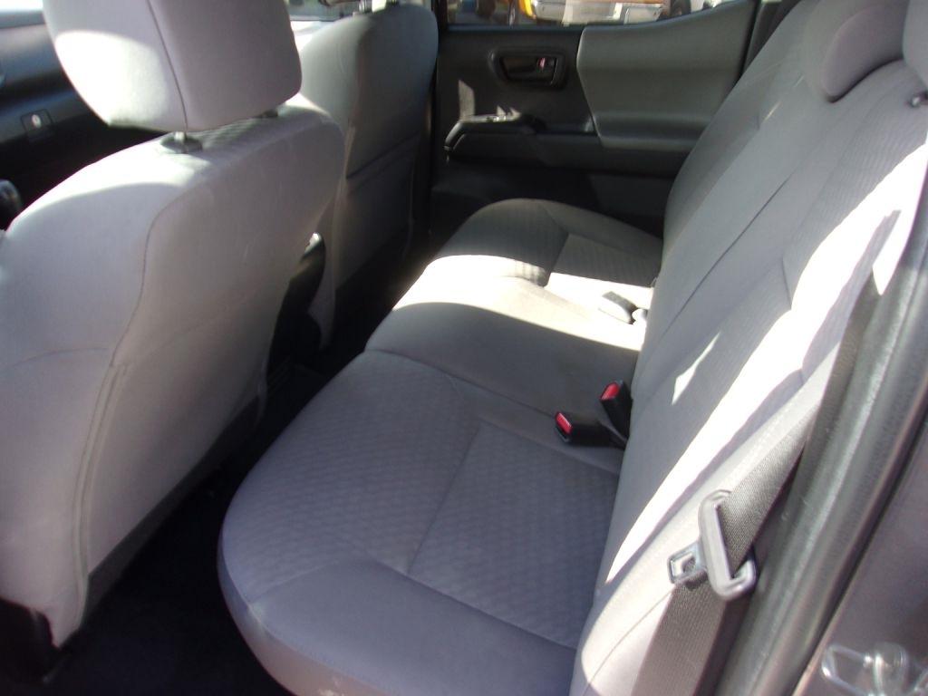 Toyota Tacoma SR5 Double Cab I4 2WD 2022