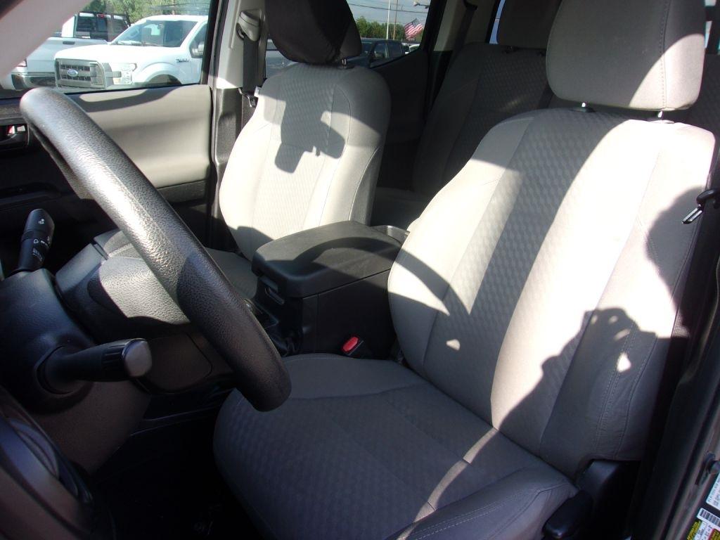 Toyota Tacoma SR5 Double Cab I4 2WD 2022