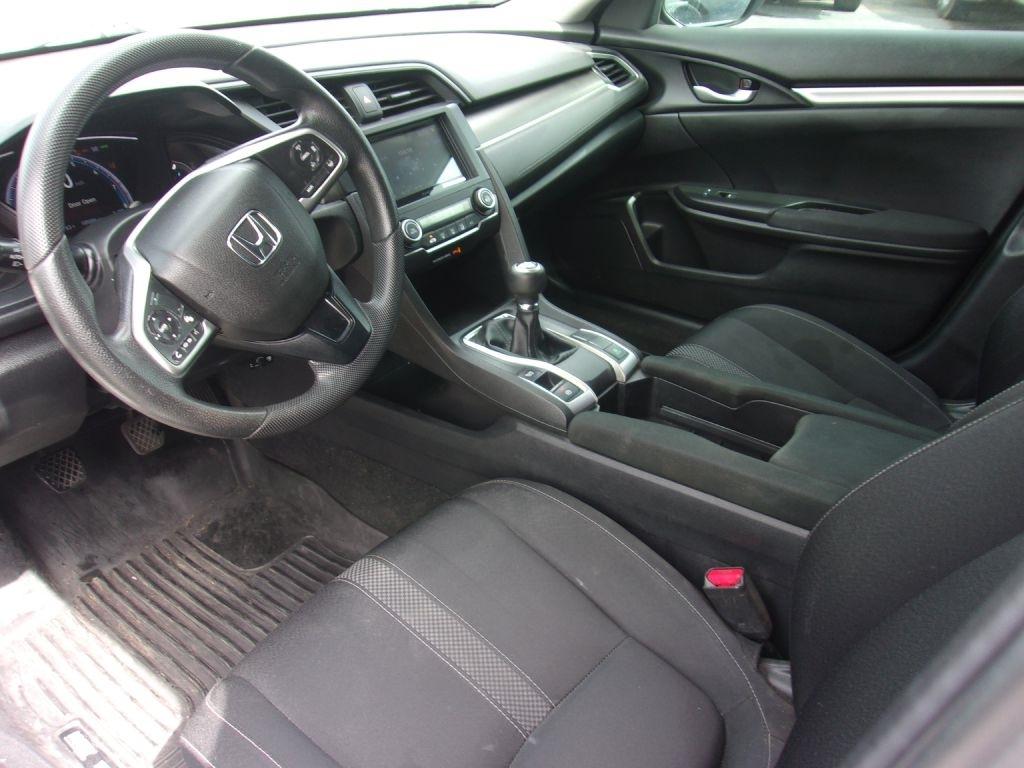 Honda Civic LX Sedan 6MT 2019