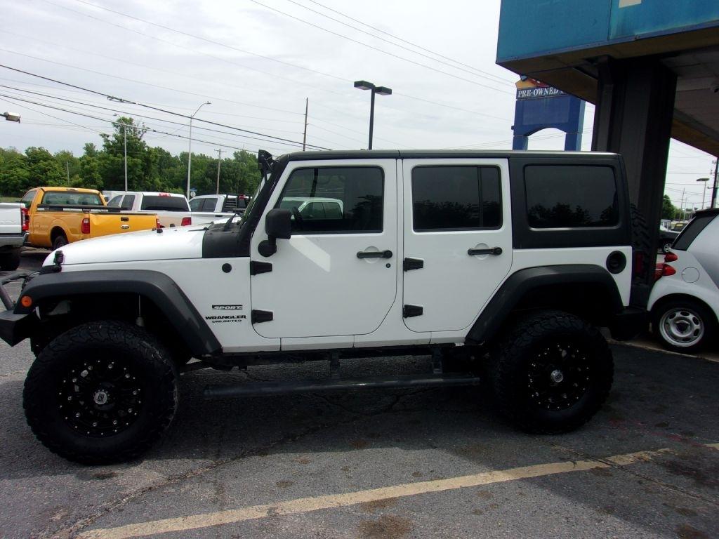 Jeep Wrangler Unlimited Sport 4WD 2013