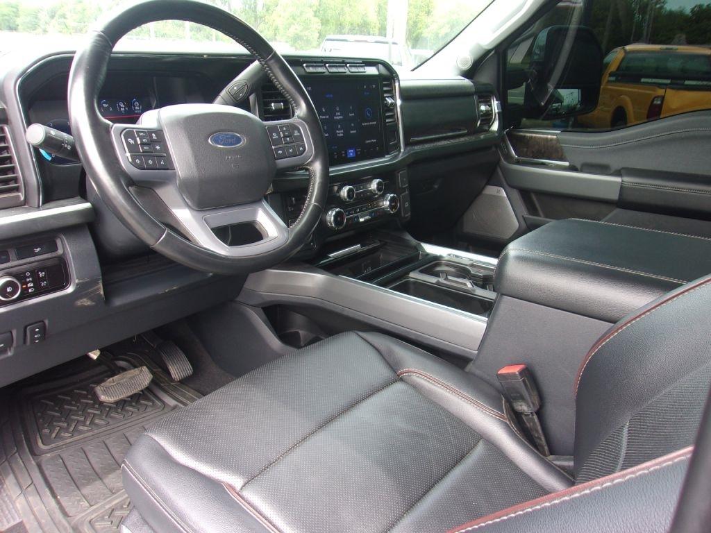 Ford F-250 SD Platinum Crew Cab 4WD 2023