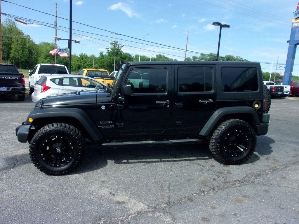 Jeep Wrangler Unlimited Sport 4WD 2017