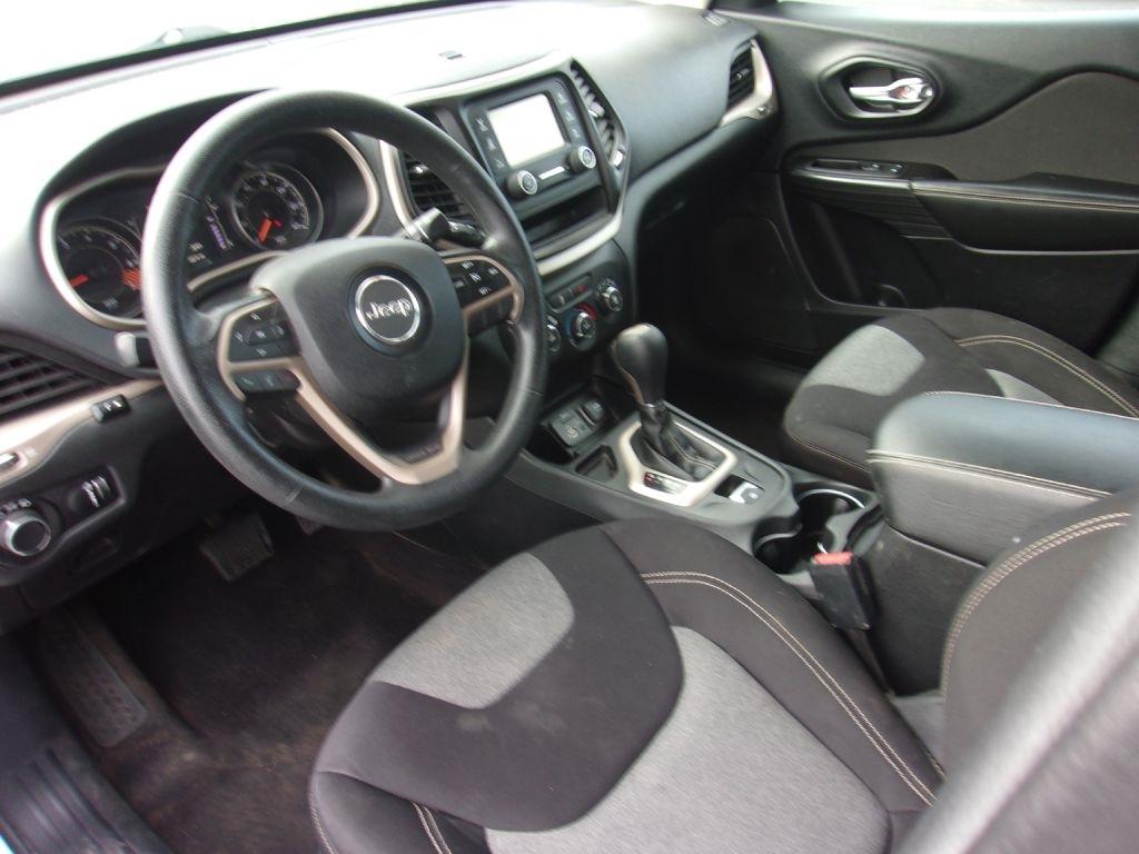 Jeep Cherokee Sport FWD 2015
