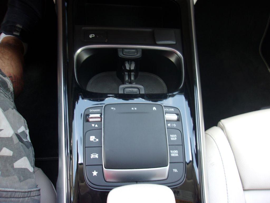 Mercedes-Benz GLB-Class GLB 250 2021