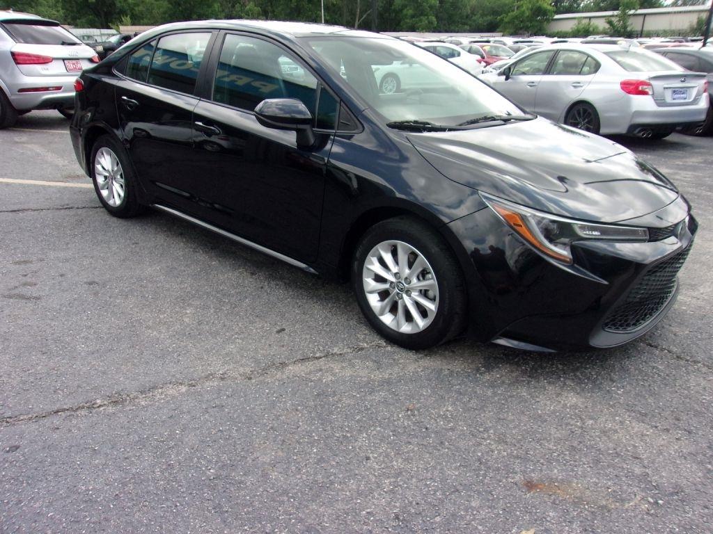 Toyota Corolla LE 2022
