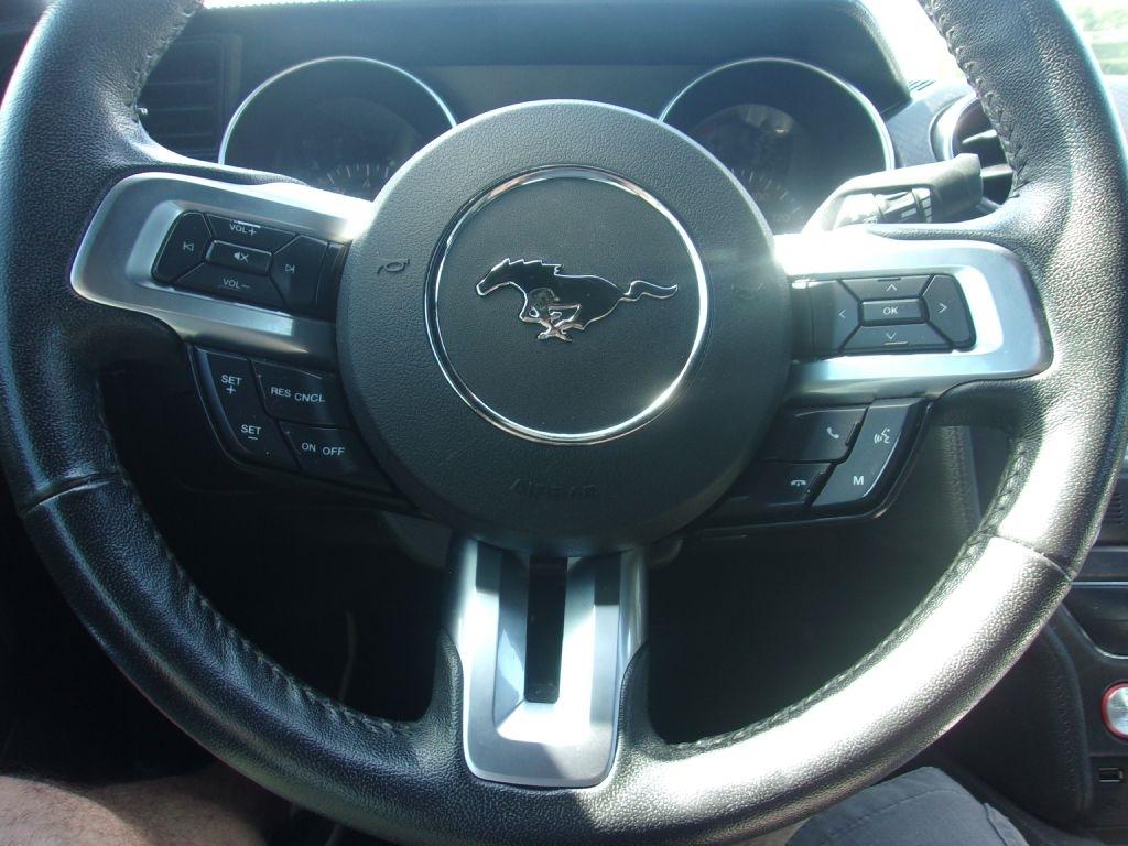 Ford Mustang EcoBoost Coupe 2022