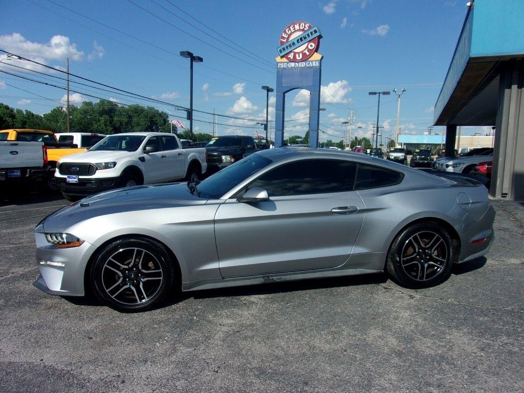 Ford Mustang EcoBoost Coupe 2020