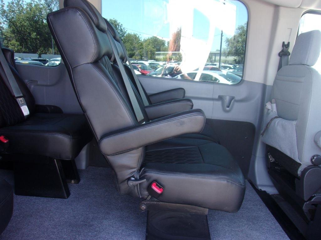 Ford Transit 150 Wagon Med. Roof XL w/Sliding Pass. 130-in. WB 2019