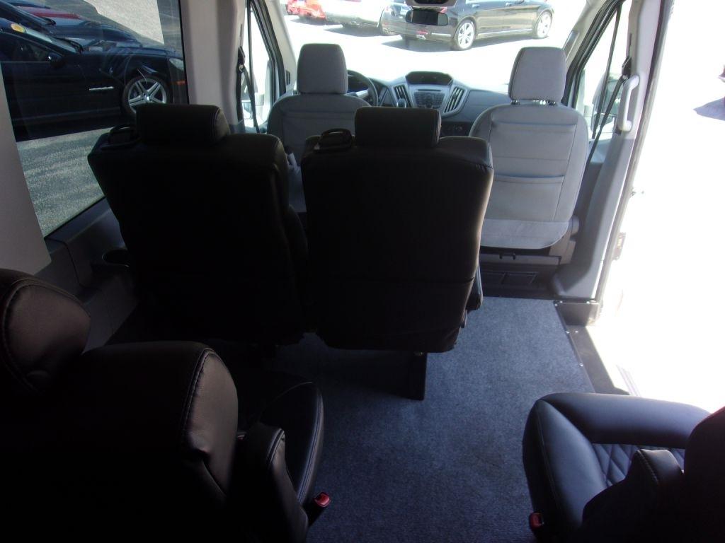 Ford Transit 150 Wagon Med. Roof XL w/Sliding Pass. 130-in. WB 2019