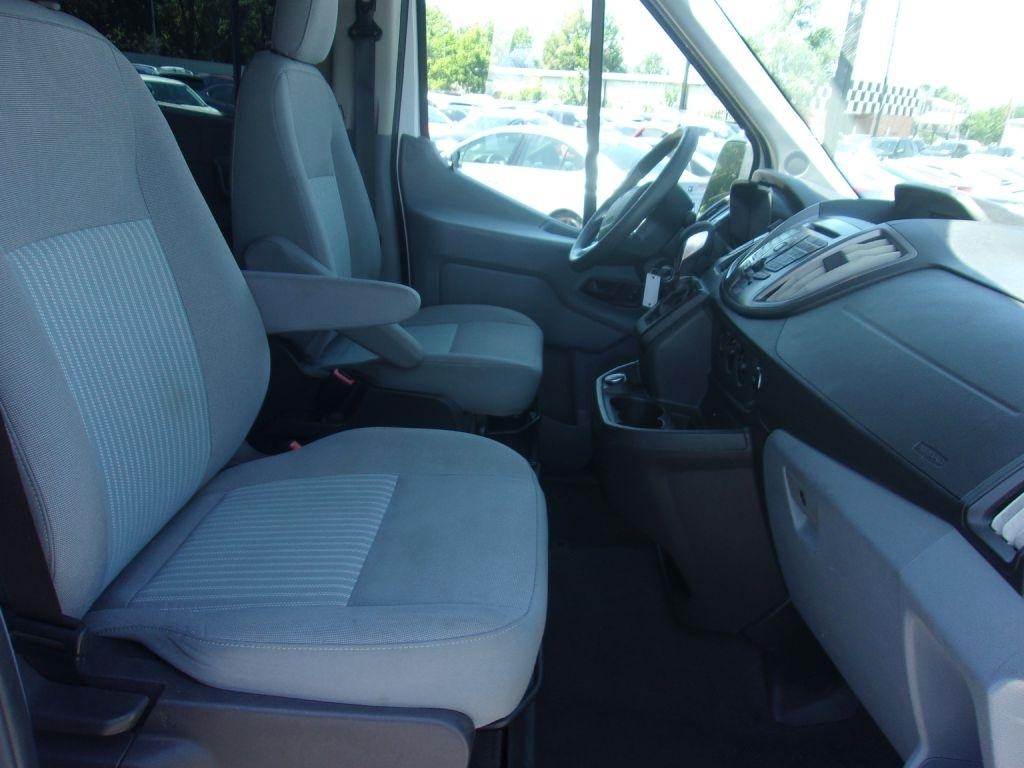 Ford Transit 150 Wagon Med. Roof XL w/Sliding Pass. 130-in. WB 2019