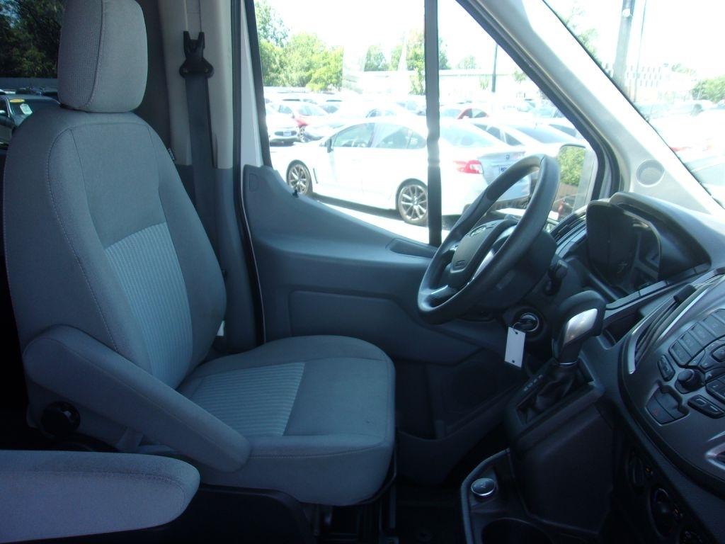 Ford Transit 150 Wagon Med. Roof XL w/Sliding Pass. 130-in. WB 2019