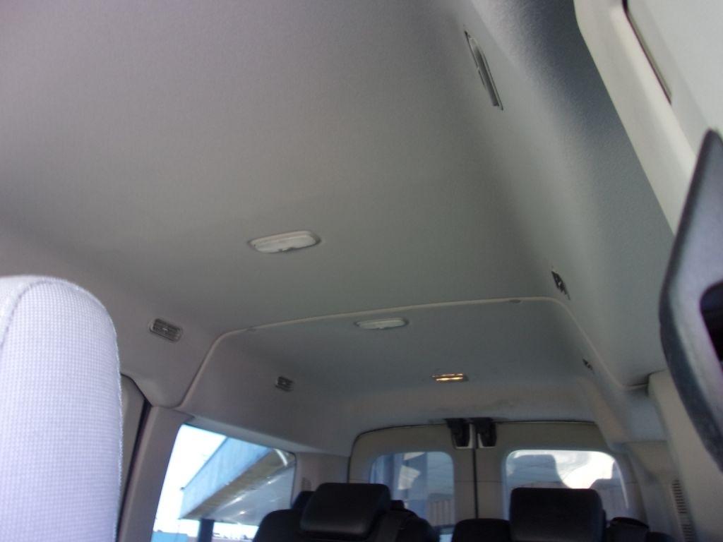 Ford Transit 150 Wagon Med. Roof XL w/Sliding Pass. 130-in. WB 2019