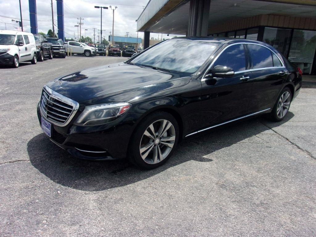Mercedes-Benz S-Class S550 2015