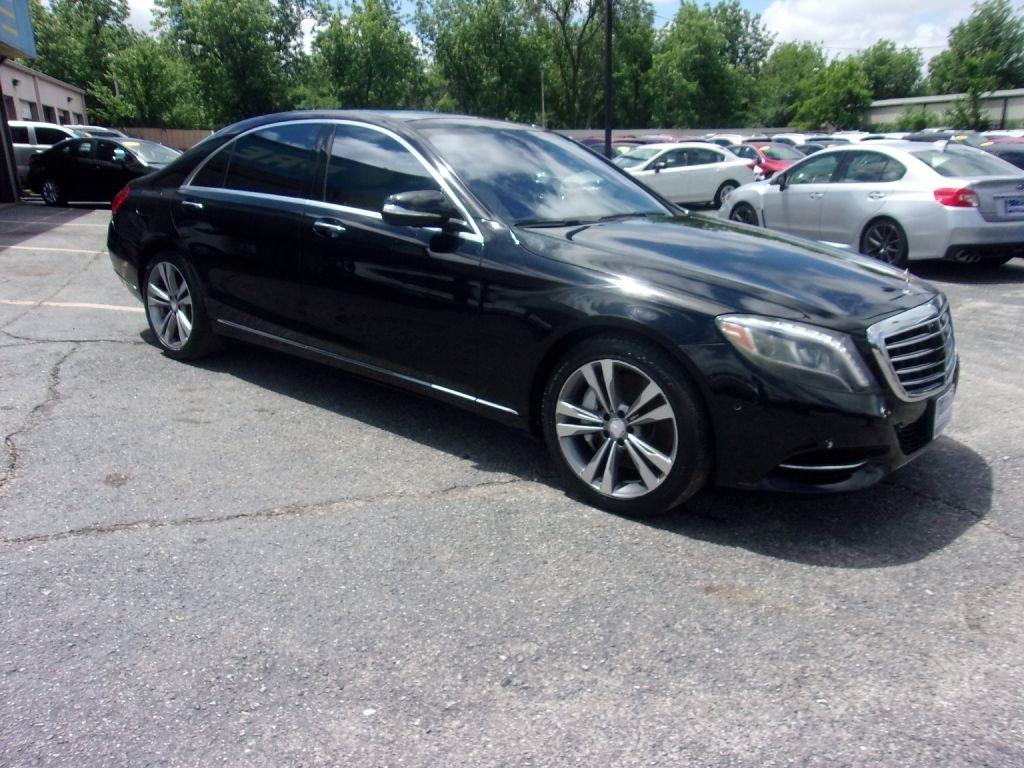 Mercedes-Benz S-Class S550 2015