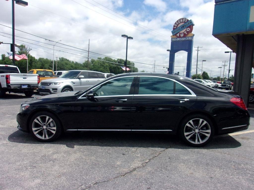Mercedes-Benz S-Class S550 2015