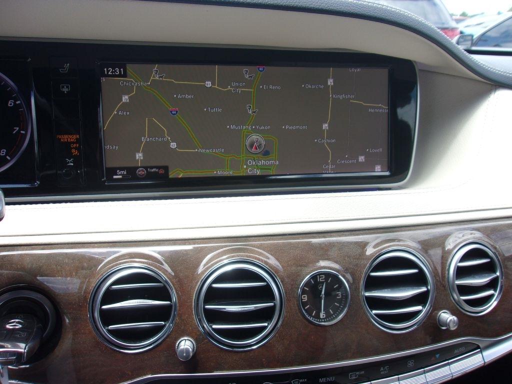 Mercedes-Benz S-Class S550 2015