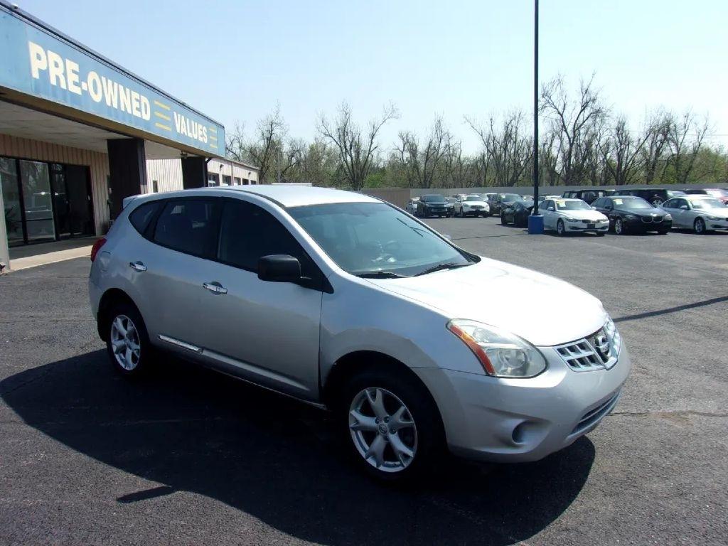 Nissan Rogue S 2WD 2011