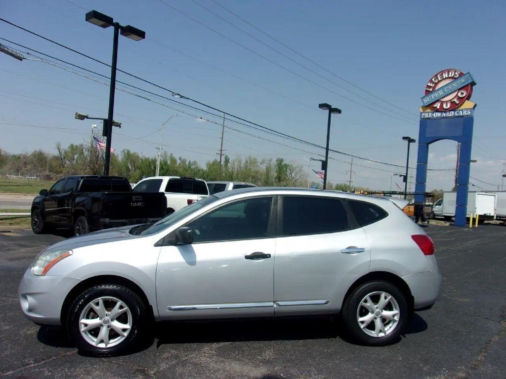 Nissan Rogue S 2WD 2011