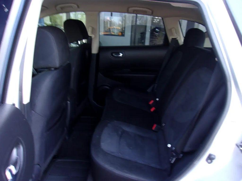Nissan Rogue S 2WD 2011