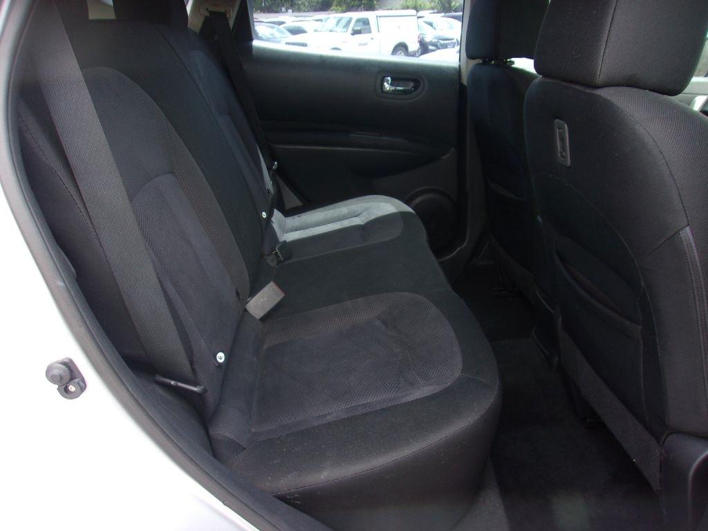 Nissan Rogue S 2WD 2011